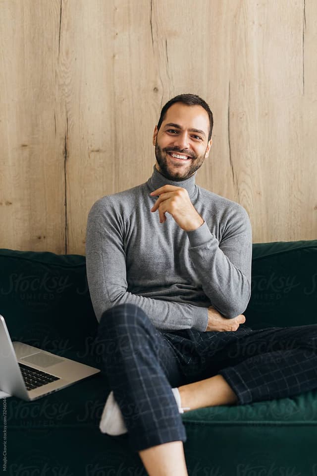 Huzaifa Iqbal's Picture